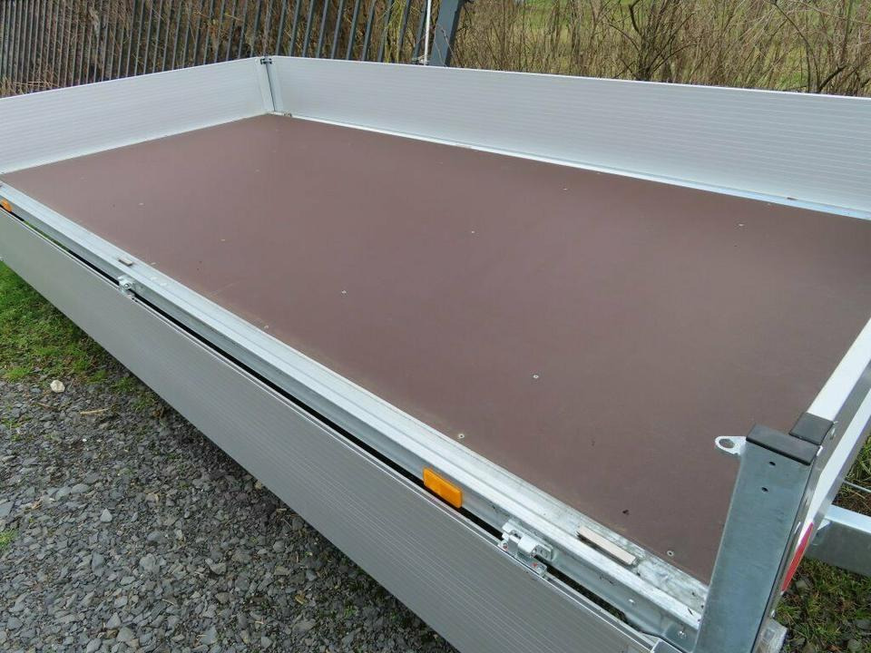 Böckmann PKW-Anhänger, 2,7 to. HL-AL 3718/27 F, Hochlader - Remorque plateau: photos 2 Böckmann PKW-Anhänger, 2,7 to. HL-AL 3718/27 F, Hochlader - Remorque plateau: photos 2