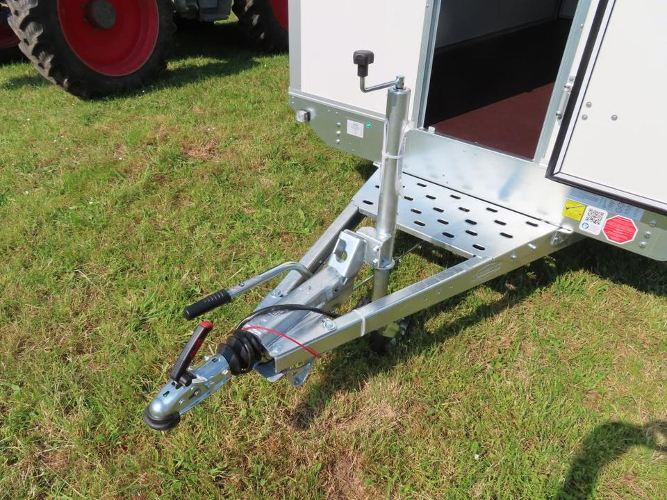 Böckmann PKW-Anhänger Kofferanhänger KH 4121/27 F 2,7t Tür - Remorque fourgon: photos 4 Böckmann PKW-Anhänger Kofferanhänger KH 4121/27 F 2,7t Tür - Remorque fourgon: photos 4