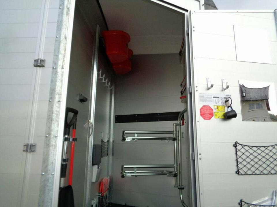 Böckmann Pferdeanhänger Portax L-SR inkl Sattelschrank - Van chevaux: photos 5 Böckmann Pferdeanhänger Portax L-SR inkl Sattelschrank - Van chevaux: photos 5