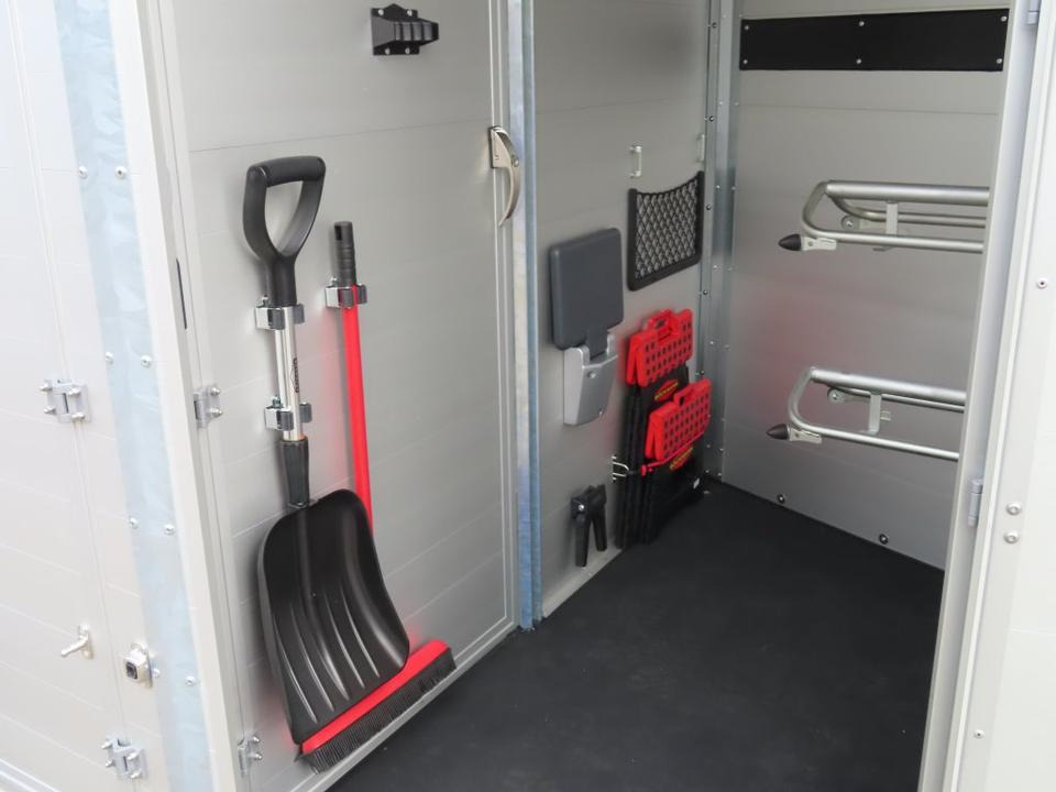 Böckmann Pferdeanhänger Portax L-SR inkl Sattelschrank - Van chevaux: photos 5 Böckmann Pferdeanhänger Portax L-SR inkl Sattelschrank - Van chevaux: photos 5