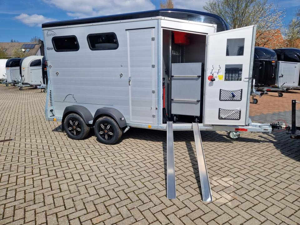 Böckmann Pferdeanhänger Portax L-SR inkl Sattelschrank - Van chevaux: photos 3 Böckmann Pferdeanhänger Portax L-SR inkl Sattelschrank - Van chevaux: photos 3