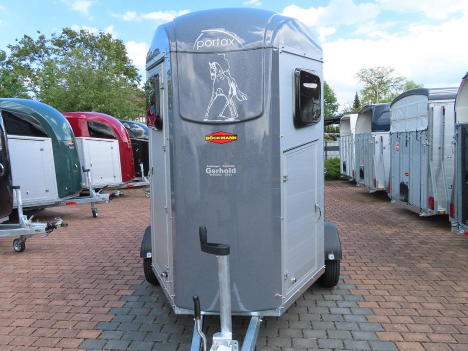 Böckmann Pferdeanhänger, Portax,Sondermodell Aluboden, Sattelkam. - Van chevaux: photos 2 Böckmann Pferdeanhänger, Portax,Sondermodell Aluboden, Sattelkam. - Van chevaux: photos 2