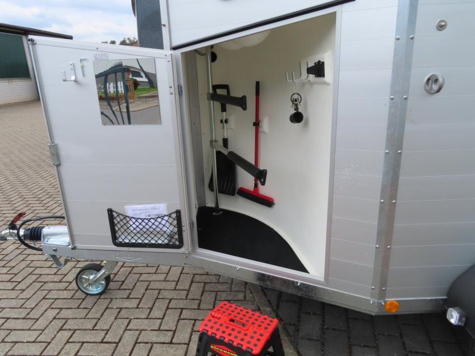 Böckmann Pferdeanhänger, Portax,Sondermodell Aluboden, Sattelkam. - Van chevaux: photos 3 Böckmann Pferdeanhänger, Portax,Sondermodell Aluboden, Sattelkam. - Van chevaux: photos 3