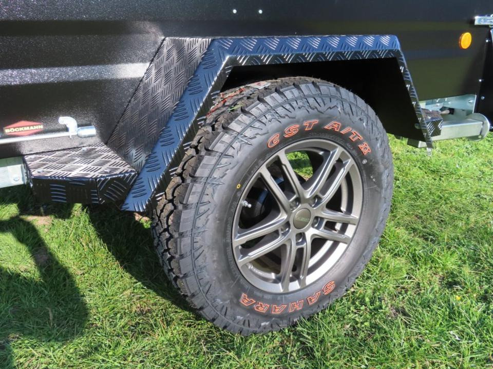 Böckmann TPV KT EB 3 Offroad PKW Anhänger Kofferanhänger 100km/h - Remorque voiture: photos 3 Böckmann TPV KT EB 3 Offroad PKW Anhänger Kofferanhänger 100km/h - Remorque voiture: photos 3