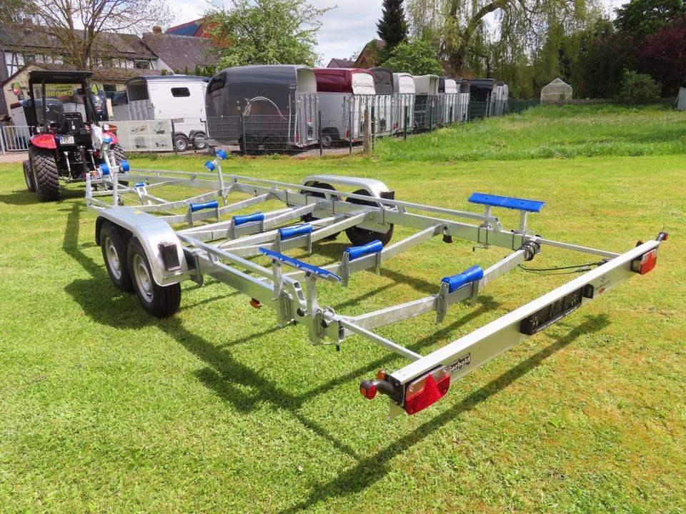 Remorque bateau Böckmann TPV, PKW Anhänger, Bootstrailer, 3,5 to. Winde, 100 km/h: photos 16 Remorque bateau Böckmann TPV, PKW Anhänger, Bootstrailer, 3,5 to. Winde, 100 km/h: photos 16