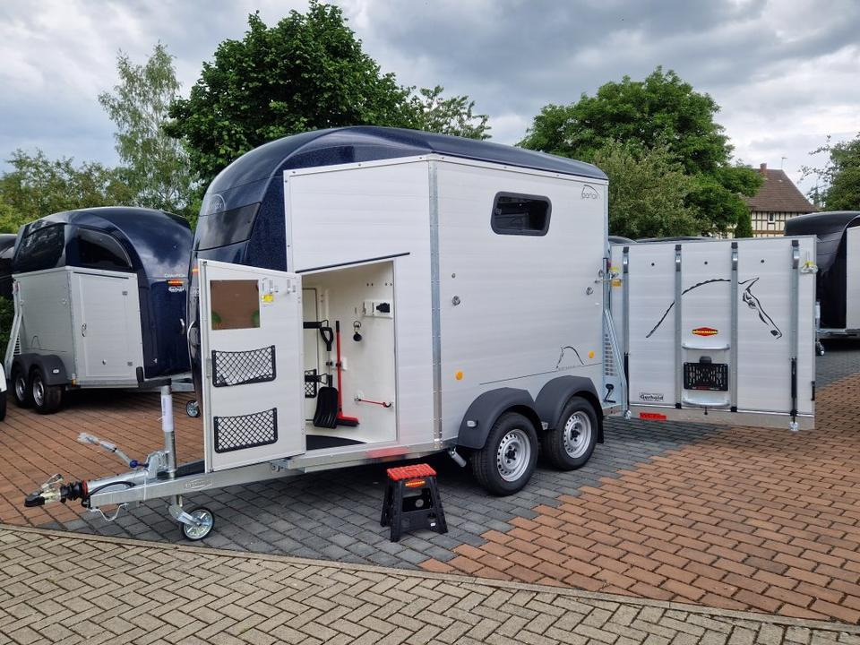 Pferdeanhänger Böckmann Portax SKA 23 Sattelkammer WCF - Van chevaux: photos 1 Pferdeanhänger Böckmann Portax SKA 23 Sattelkammer WCF - Van chevaux: photos 1