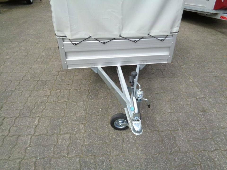 Pkw Anhänger, 750 kg, Alu Plane und Spriegel 100 km/h - Remorque voiture: photos 3 Pkw Anhänger, 750 kg, Alu Plane und Spriegel 100 km/h - Remorque voiture: photos 3