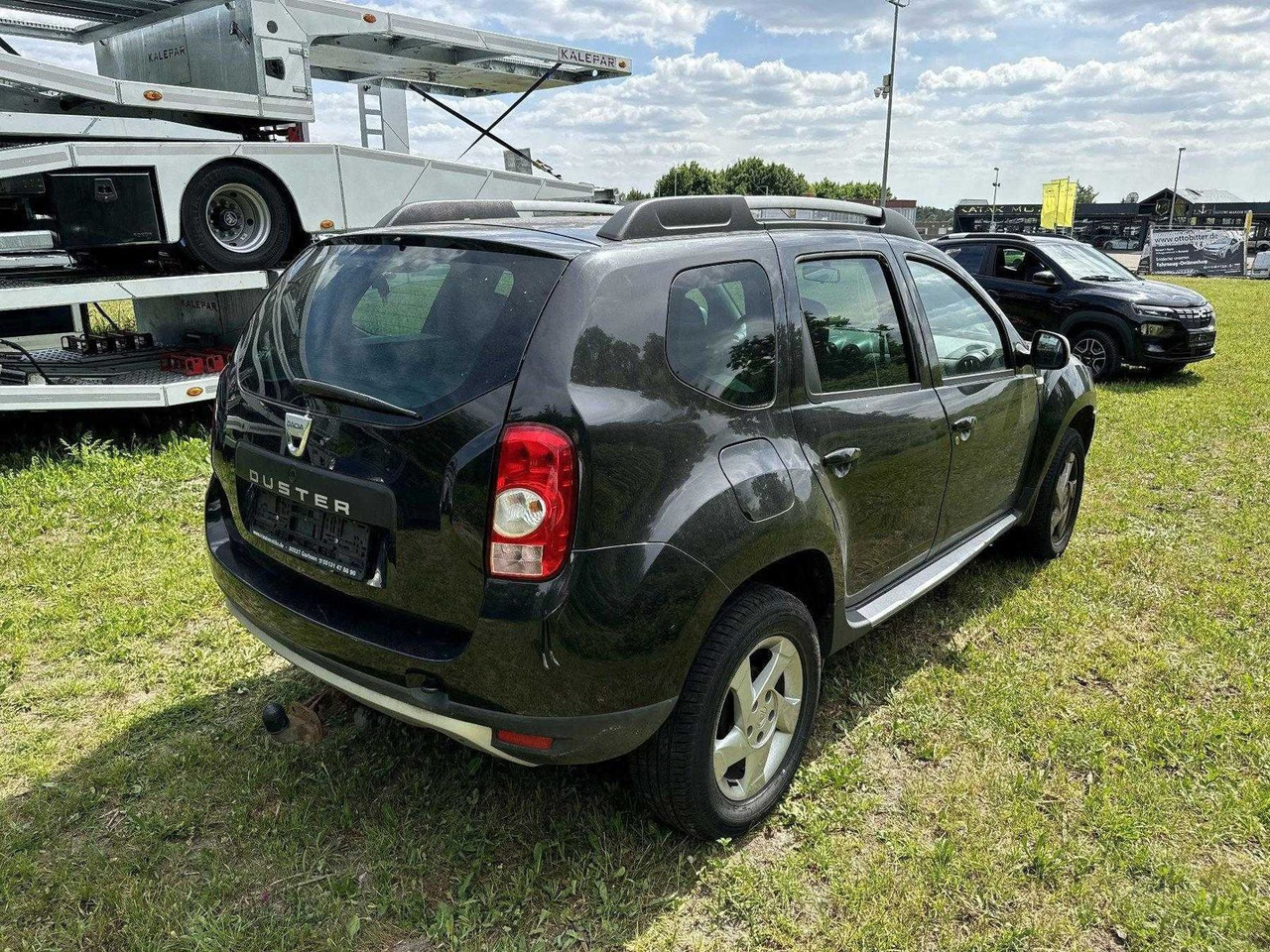 Dacia Duster 1.6 LAUREATE +ZAHNRIEMEN GERISSEN+ - SUV: photos 5 Dacia Duster 1.6 LAUREATE +ZAHNRIEMEN GERISSEN+ - SUV: photos 5