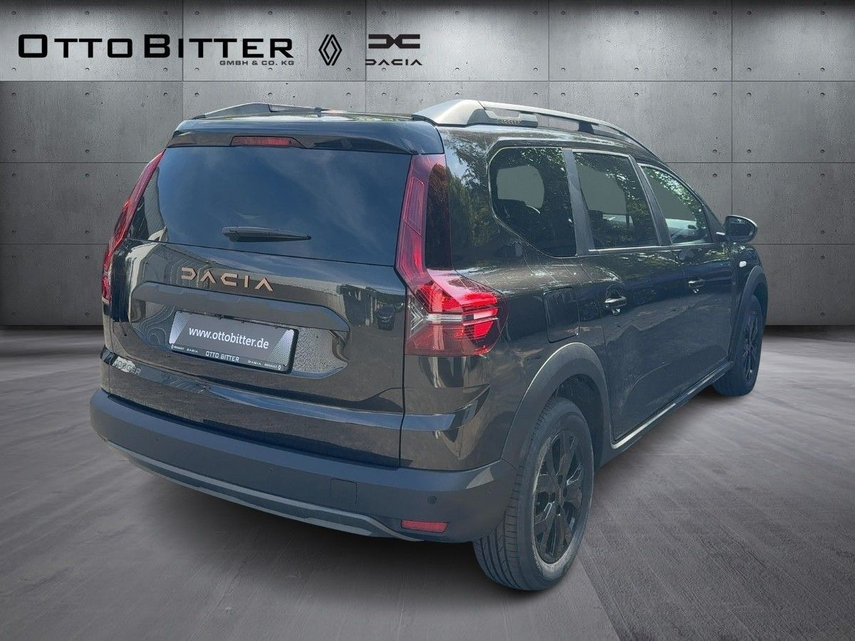 Dacia Jogger Extreme TCe110 7-Sitze CITY-PAKET/NAVI - Voiture break: photos 4 Dacia Jogger Extreme TCe110 7-Sitze CITY-PAKET/NAVI - Voiture break: photos 4