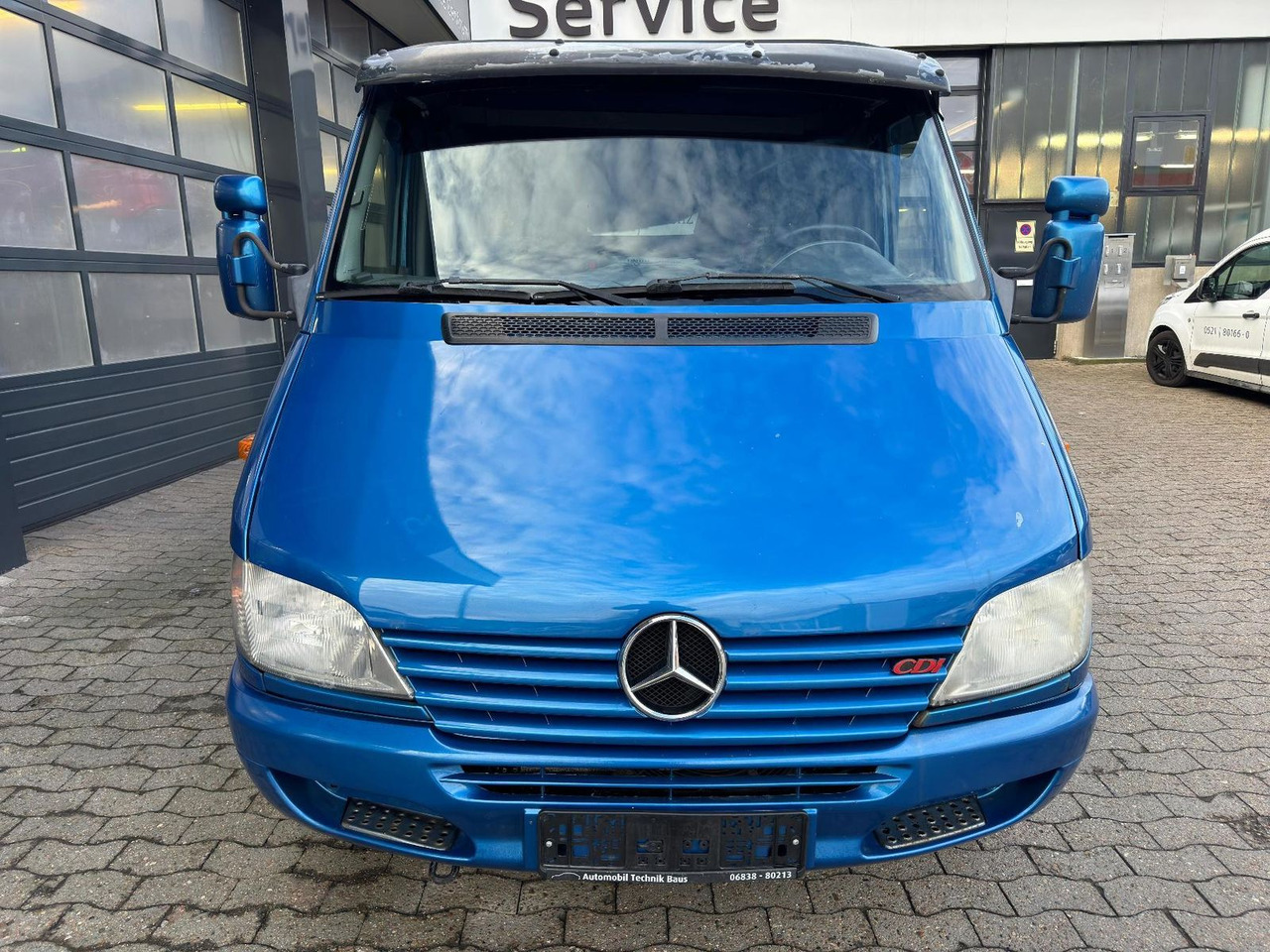 Mercedes-Benz Sprinter 2.7 CDI ABSCHLEPPWAGEN SCHLAFKABINE - Camion porte-voitures: photos 2 Mercedes-Benz Sprinter 2.7 CDI ABSCHLEPPWAGEN SCHLAFKABINE - Camion porte-voitures: photos 2