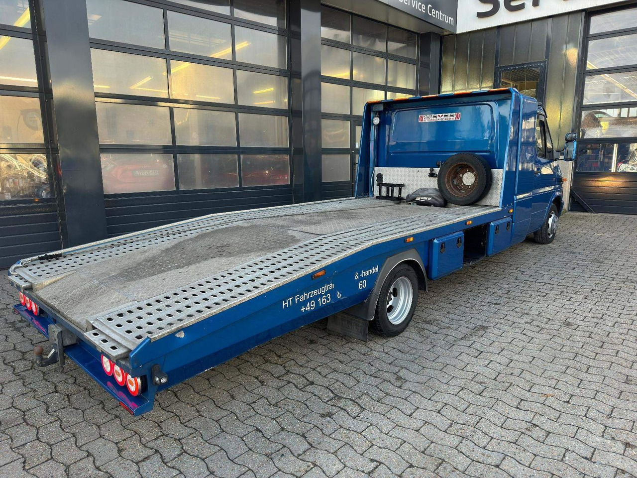 Mercedes-Benz Sprinter 2.7 CDI ABSCHLEPPWAGEN SCHLAFKABINE - Camion porte-voitures: photos 4 Mercedes-Benz Sprinter 2.7 CDI ABSCHLEPPWAGEN SCHLAFKABINE - Camion porte-voitures: photos 4