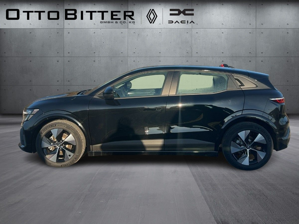 Renault Megane E-Tech Equilibre EV40 CITY-PAKET/SCHUKÓ - Berline: photos 2 Renault Megane E-Tech Equilibre EV40 CITY-PAKET/SCHUKÓ - Berline: photos 2