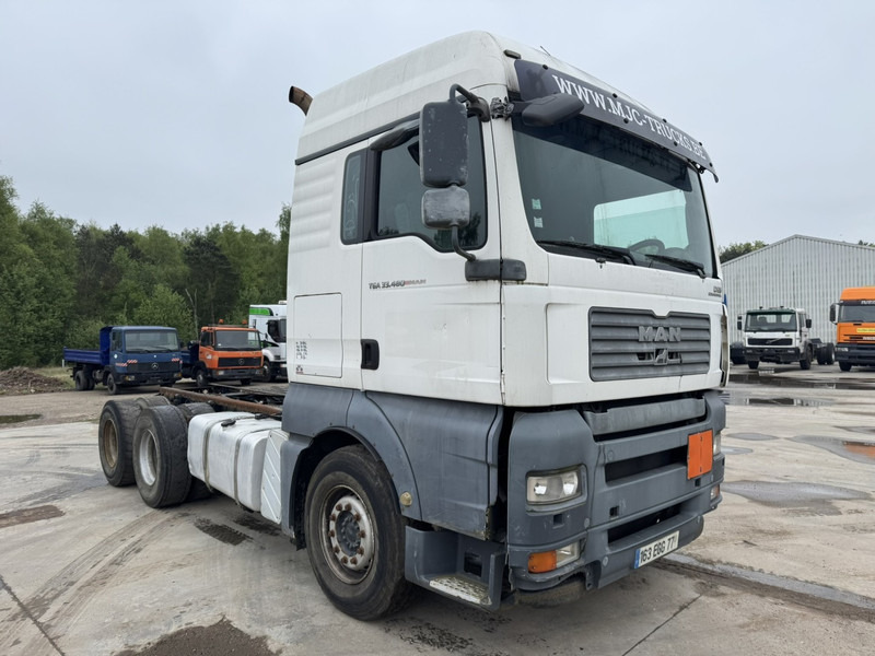 MAN TGA 33.480 (MANUAL GEARBOX / BOITE MANUELLE / 6X4 / CAMION FRANCAIS EN BON ETAT !) - Châssis cabine: photos 3 MAN TGA 33.480 (MANUAL GEARBOX / BOITE MANUELLE / 6X4 / CAMION FRANCAIS EN BON ETAT !) - Châssis cabine: photos 3