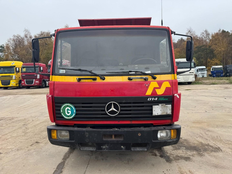 Mercedes-Benz SK 814 (FULL STEEL SUSPENSION / MANUAL GEARBOX / 3-SIDE TIPPER) - Camion benne: photos 2 Mercedes-Benz SK 814 (FULL STEEL SUSPENSION / MANUAL GEARBOX / 3-SIDE TIPPER) - Camion benne: photos 2