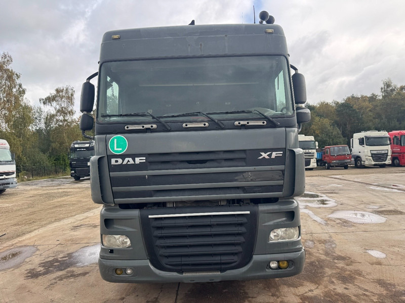 DAF 105 XF 460 Space Cab (MANUAL GEARBOX / BOITE MANUELLE) - Tracteur routier: photos 2 DAF 105 XF 460 Space Cab (MANUAL GEARBOX / BOITE MANUELLE) - Tracteur routier: photos 2