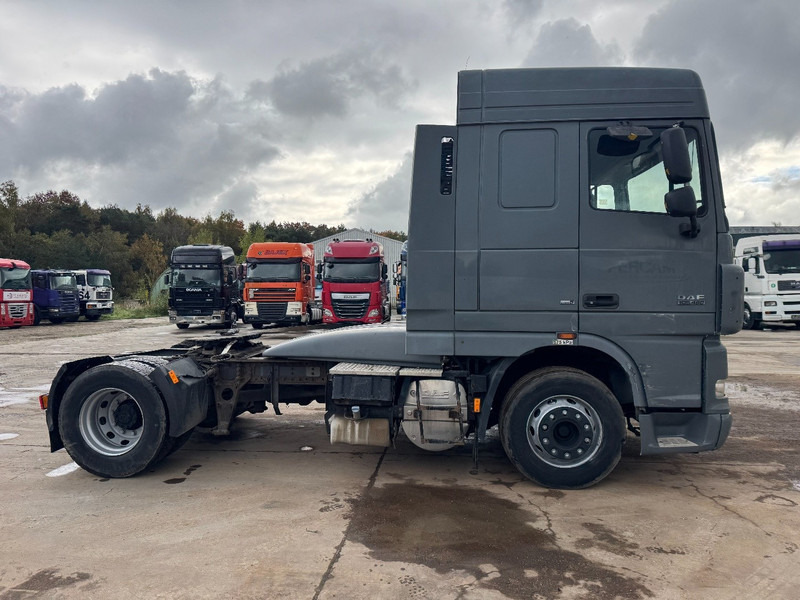 DAF 105 XF 460 Space Cab (MANUAL GEARBOX / BOITE MANUELLE) - Tracteur routier: photos 4 DAF 105 XF 460 Space Cab (MANUAL GEARBOX / BOITE MANUELLE) - Tracteur routier: photos 4