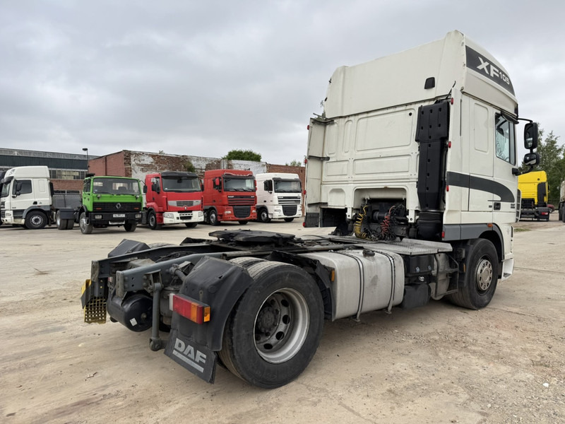 DAF 105 XF 460 Super Space Cab (MANUAL GEARBOX / BOITE MANUELLE / PERFECT) - Tracteur routier: photos 5 DAF 105 XF 460 Super Space Cab (MANUAL GEARBOX / BOITE MANUELLE / PERFECT) - Tracteur routier: photos 5