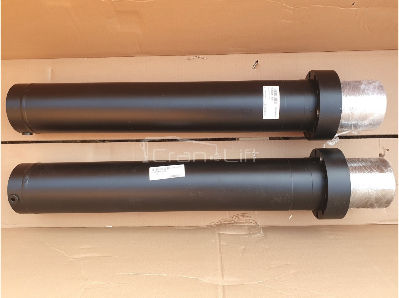 Siłownik, cylinder obrotu Epsilon Q150L, Q150Z, Q170, Q180 YE06006_425 - Vérin hydraulique pour Grue auxiliaire: photos 1 Siłownik, cylinder obrotu Epsilon Q150L, Q150Z, Q170, Q180 YE06006_425 - Vérin hydraulique pour Grue auxiliaire: photos 1