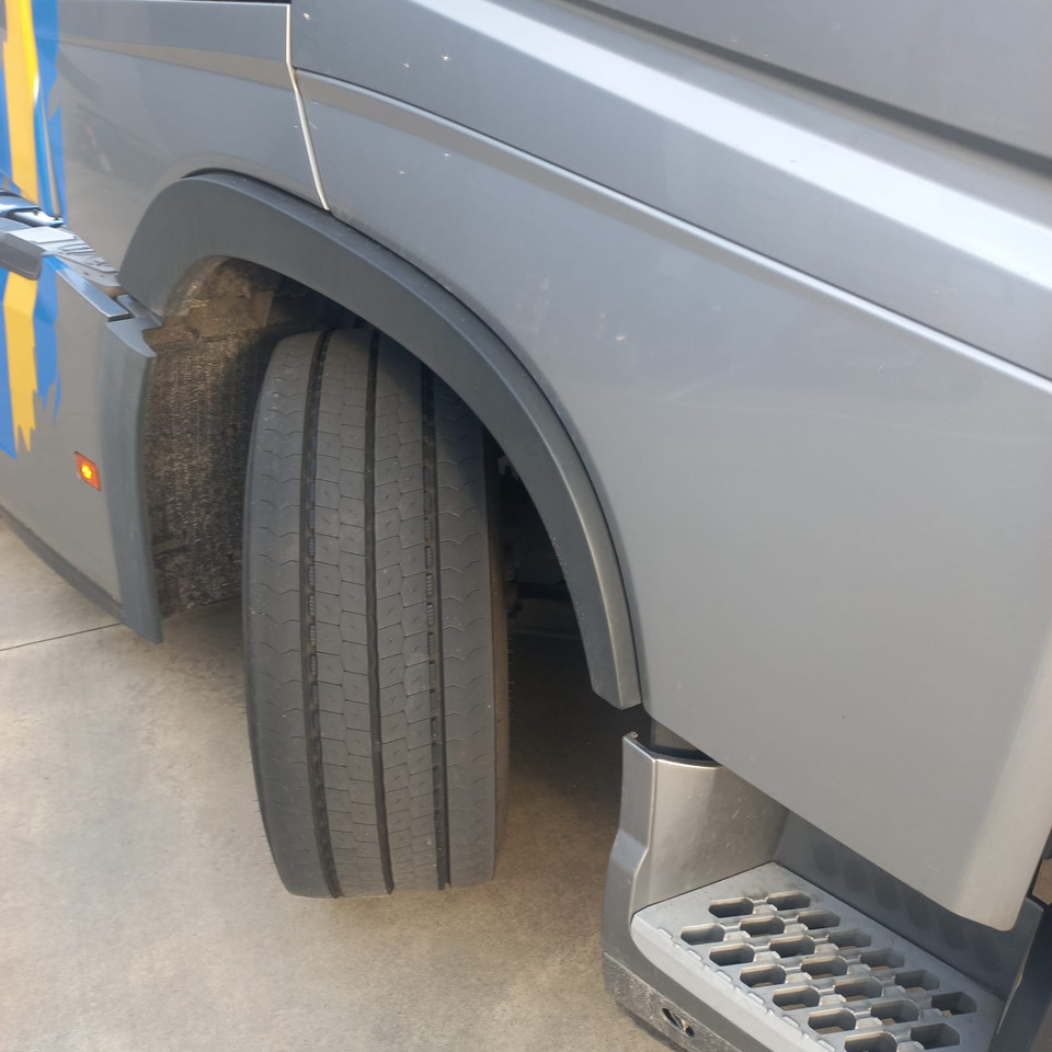 VOLVO FH16 750 - Tracteur routier: photos 4 VOLVO FH16 750 - Tracteur routier: photos 4