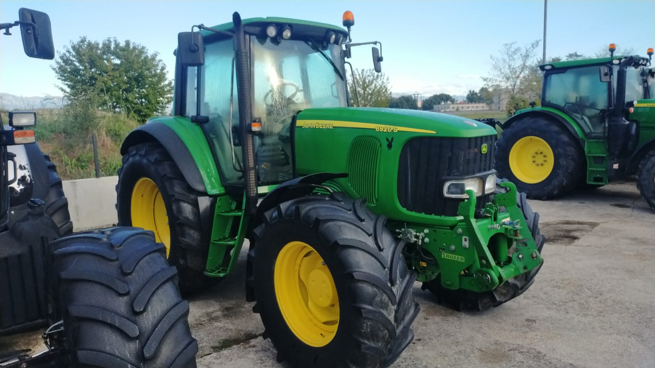 JOHN DEERE 6920 S - Tracteur agricole: photos 4 JOHN DEERE 6920 S - Tracteur agricole: photos 4