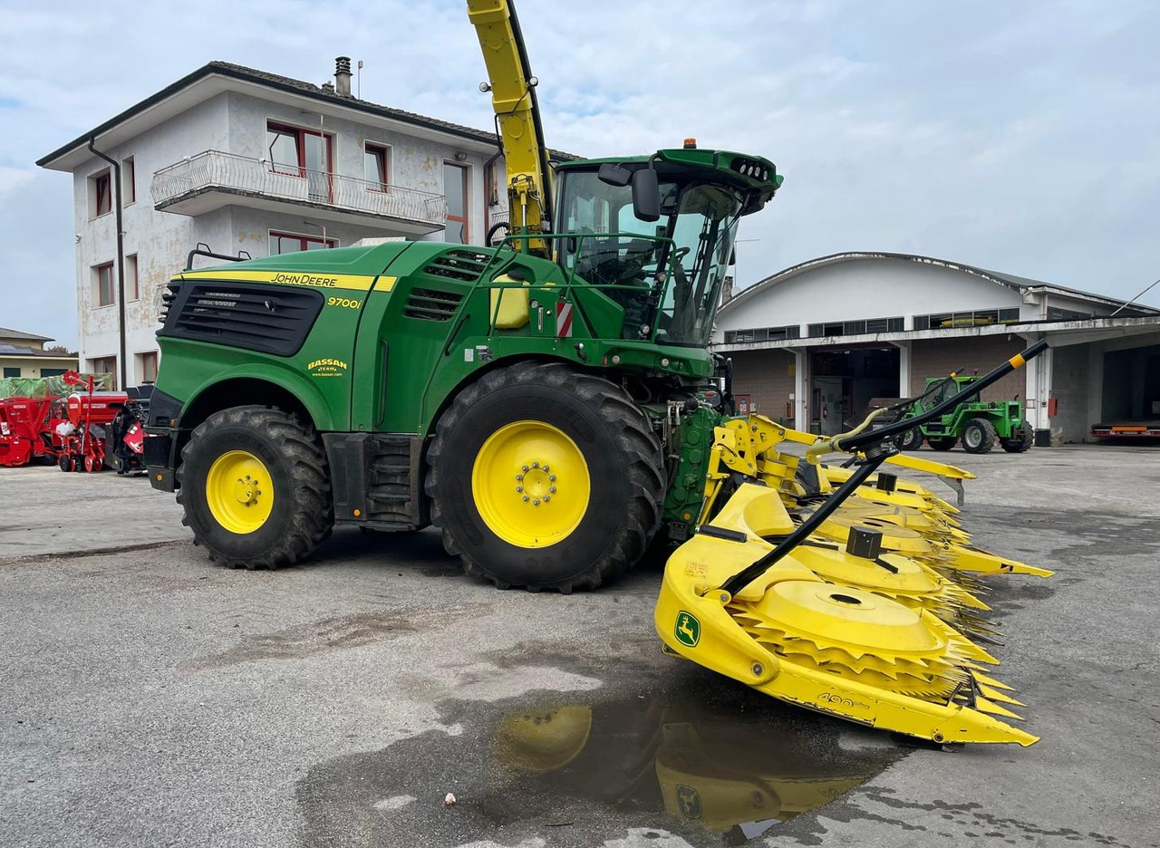 JOHN DEERE TRINCIA 9700i - Ensileuse: photos 3 JOHN DEERE TRINCIA 9700i - Ensileuse: photos 3