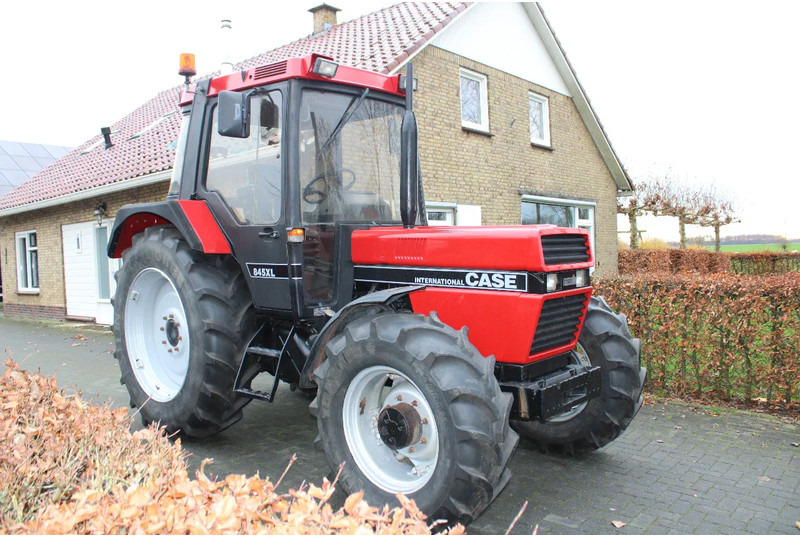Case 845 XL - Tracteur agricole: photos 1 Case 845 XL - Tracteur agricole: photos 1