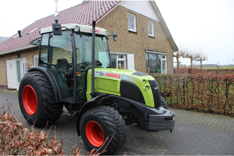 Tracteur agricole Claas nectis 257F: photos 1
