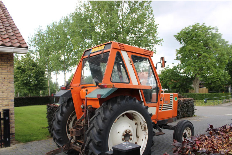 Fiat 580 - Tracteur agricole: photos 4 Fiat 580 - Tracteur agricole: photos 4