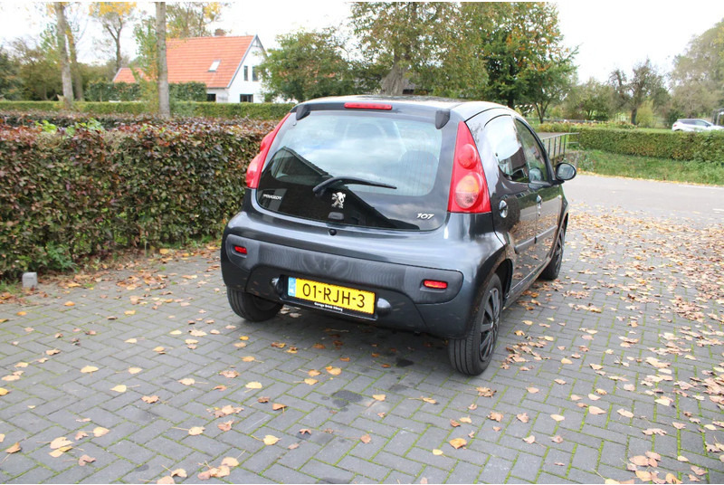 Peugeot 107 - Voiture à hayon: photos 4 Peugeot 107 - Voiture à hayon: photos 4