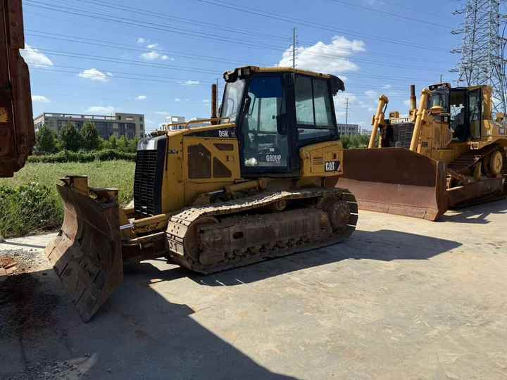 100% Original Caterpillar D5K Mini Track Dozer Cat D5K Bulldozer Superior Performance Running Working Condition Hot Sale - Bulldozer: photos 4 100% Original Caterpillar D5K Mini Track Dozer Cat D5K Bulldozer Superior Performance Running Working Condition Hot Sale - Bulldozer: photos 4