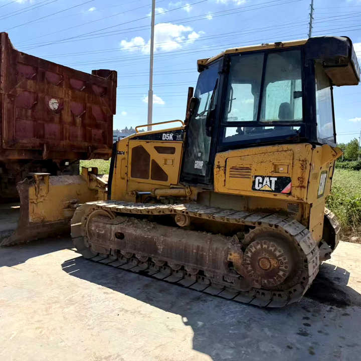 100% Original Caterpillar D5K Mini Track Dozer Cat D5K Bulldozer Superior Performance Running Working Condition Hot Sale - Bulldozer: photos 1 100% Original Caterpillar D5K Mini Track Dozer Cat D5K Bulldozer Superior Performance Running Working Condition Hot Sale - Bulldozer: photos 1
