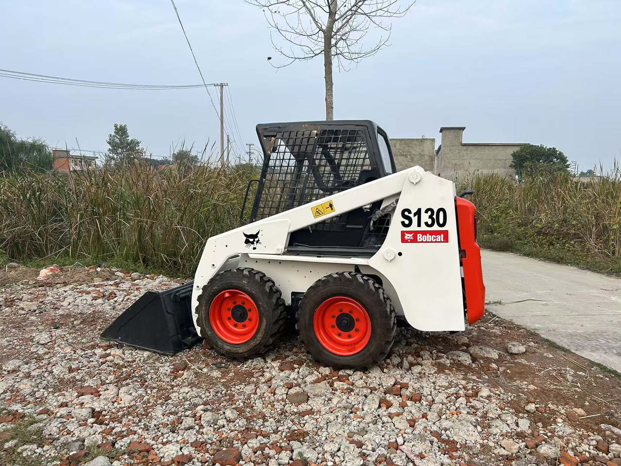 Mini chargeuse BOBCAT s130: photos 13