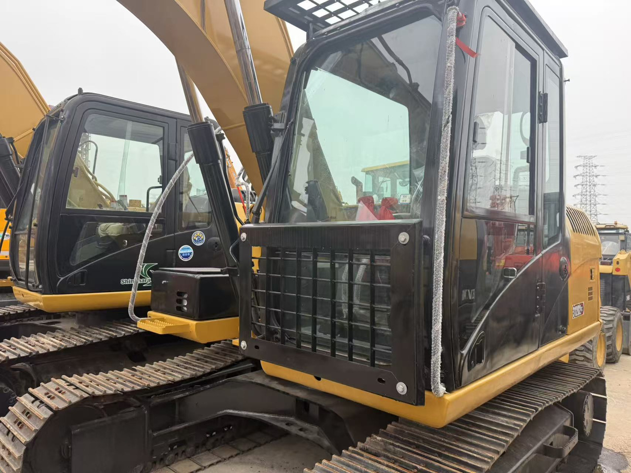 CATERPILLAR 312D - Pelle sur chenille: photos 4 CATERPILLAR 312D - Pelle sur chenille: photos 4