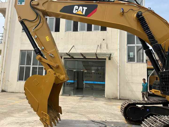 Good Condition Used CAT Excavator Japan 330D Original Used Excavator Cat 330D in Stock - Pelle sur chenille: photos 5 Good Condition Used CAT Excavator Japan 330D Original Used Excavator Cat 330D in Stock - Pelle sur chenille: photos 5