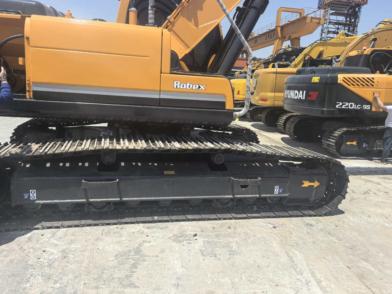 Hyundai 305-9t - Pelle sur chenille: photos 5 Hyundai 305-9t - Pelle sur chenille: photos 5