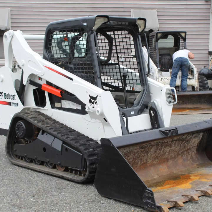 Used Bobcat T590 UsedSkid Steer Loader with Good Condition for Sale S160 S300 S185 S330 - Mini chargeuse: photos 1 Used Bobcat T590 UsedSkid Steer Loader with Good Condition for Sale S160 S300 S185 S330 - Mini chargeuse: photos 1
