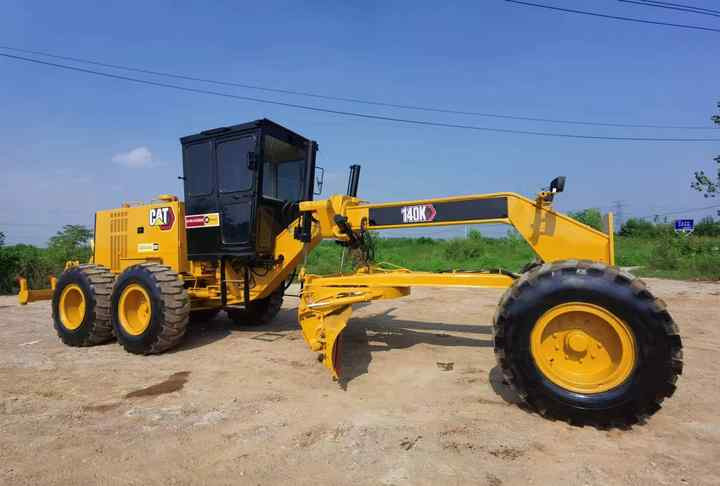Used Caterpillar CAT 140k Land Road Motor Grader CAT140k Used Grader Cheap Price for Sale - Niveleuse: photos 4 Used Caterpillar CAT 140k Land Road Motor Grader CAT140k Used Grader Cheap Price for Sale - Niveleuse: photos 4