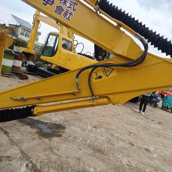Used Good Quality Japan Original PC130 in Good Condition PC130 Komatsu - Pelle: photos 3 Used Good Quality Japan Original PC130 in Good Condition PC130 Komatsu - Pelle: photos 3