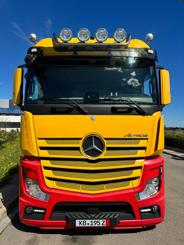 MERCEDES-BENZ ACTROS 450 - Camion porte-voitures: photos 2 MERCEDES-BENZ ACTROS 450 - Camion porte-voitures: photos 2