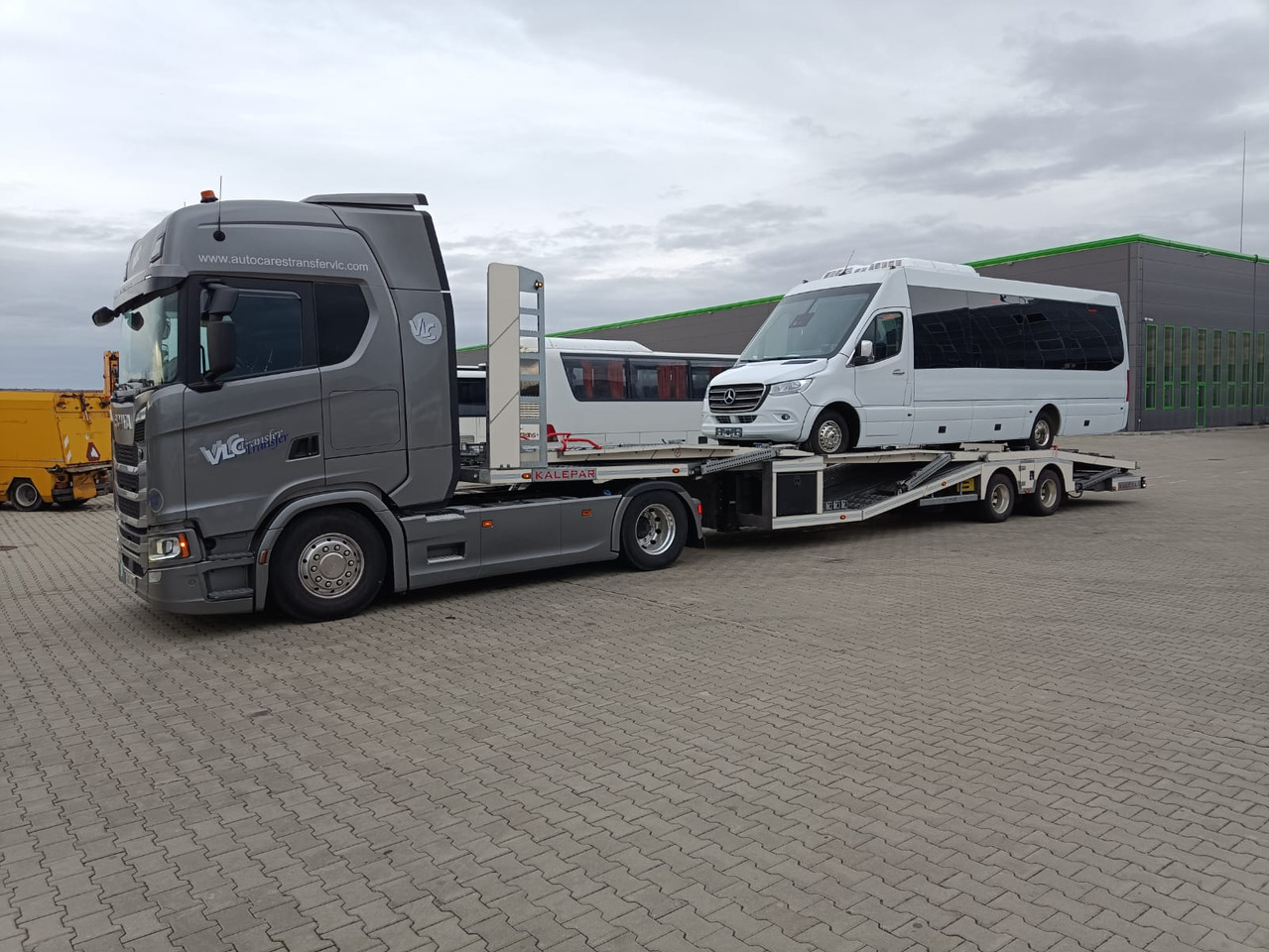 SCANIA S500 - Camion porte-voitures: photos 3 SCANIA S500 - Camion porte-voitures: photos 3