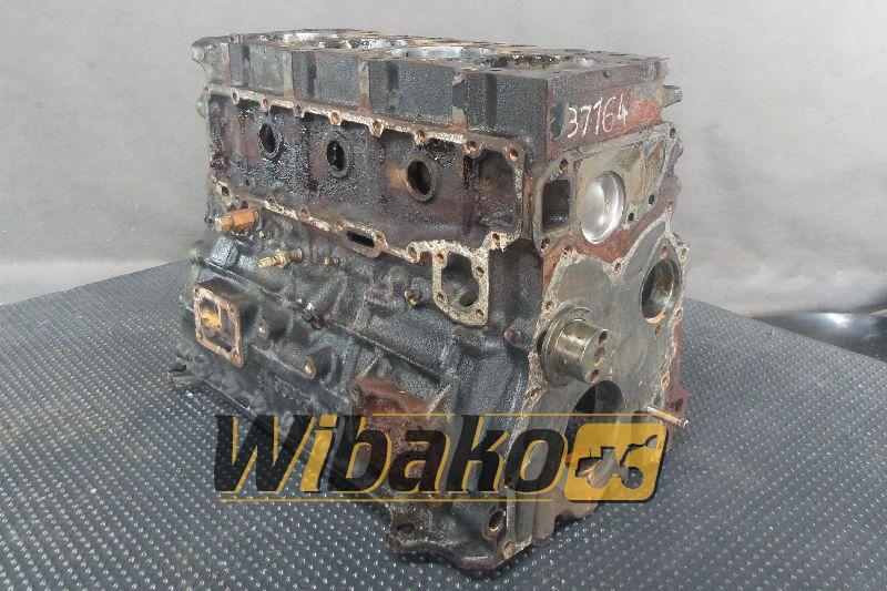 Block Engine / Motor Isuzu 4BD1 PTA-24 95D05 - Bloc-cylindres pour Engins de chantier: photos 1 Block Engine / Motor Isuzu 4BD1 PTA-24 95D05 - Bloc-cylindres pour Engins de chantier: photos 1