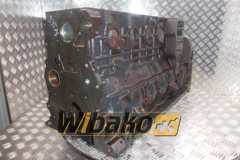 Block Iveco F4AF0682C* *C105-00209581 - Bloc-cylindres pour Engins de chantier: photos 1 Block Iveco F4AF0682C* *C105-00209581 - Bloc-cylindres pour Engins de chantier: photos 1