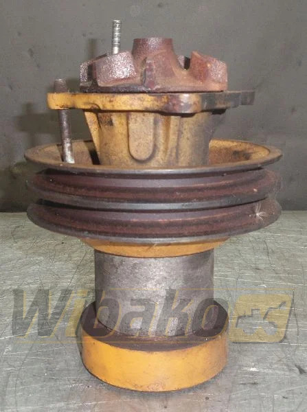 Caterpillar 3064 01800 - Pompe à eau: photos 1 Caterpillar 3064 01800 - Pompe à eau: photos 1