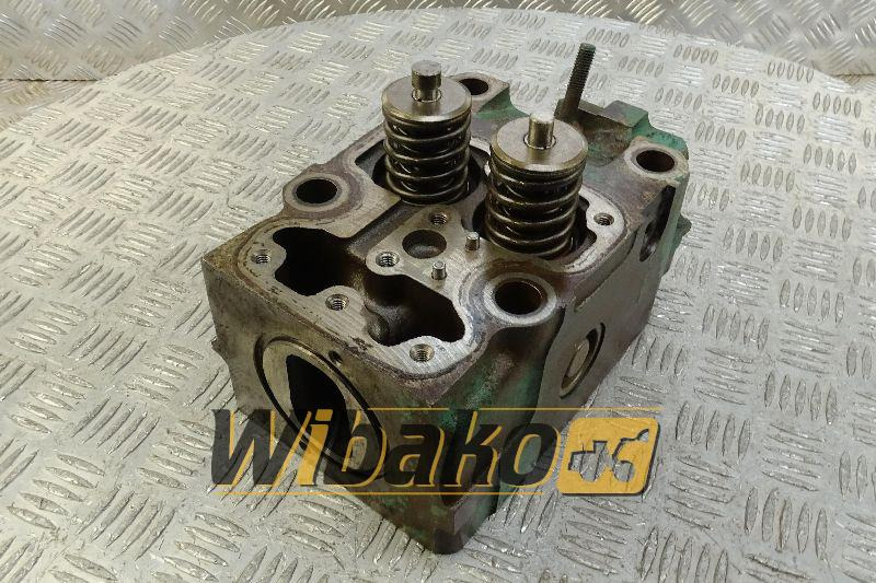 Cylinder head for engine Volvo TD102KCE 1001092 - Culasse pour Engins de chantier: photos 1 Cylinder head for engine Volvo TD102KCE 1001092 - Culasse pour Engins de chantier: photos 1