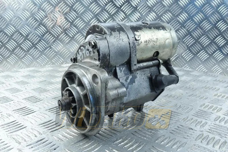 Denso 600-863-1410/428000-2650 - Démarreur pour Engins de chantier: photos 1 Denso 600-863-1410/428000-2650 - Démarreur pour Engins de chantier: photos 1
