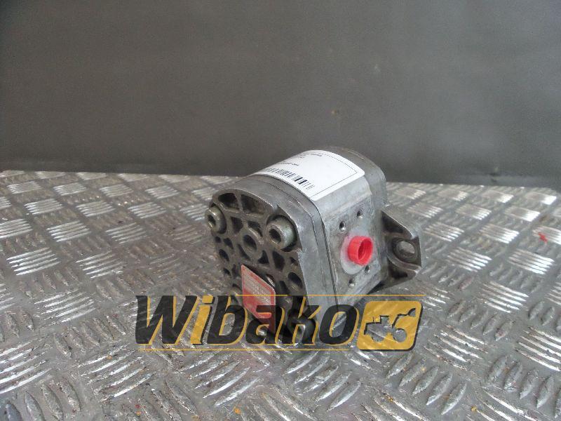 Gear pump Poclain 30227763 - Pompe hydraulique pour Engins de chantier: photos 1 Gear pump Poclain 30227763 - Pompe hydraulique pour Engins de chantier: photos 1