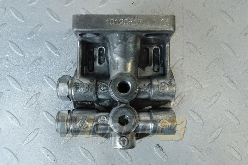 Liebherr 10120517 - Filtre à huile pour Engins de chantier: photos 1 Liebherr 10120517 - Filtre à huile pour Engins de chantier: photos 1