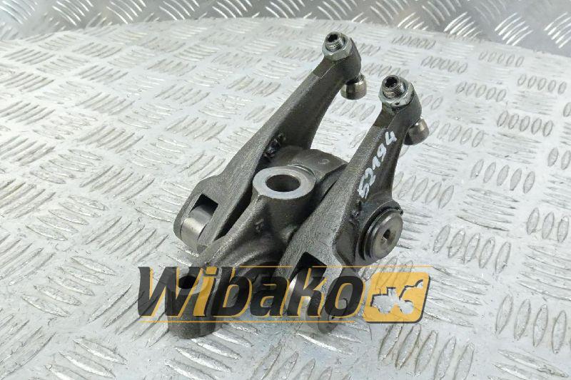 Rocker arm for engine Volvo Penta TAD870-73VE 22428454/21953320/22428452/21953319/21796360 - Culasse pour Engins de chantier: photos 1 Rocker arm for engine Volvo Penta TAD870-73VE 22428454/21953320/22428452/21953319/21796360 - Culasse pour Engins de chantier: photos 1
