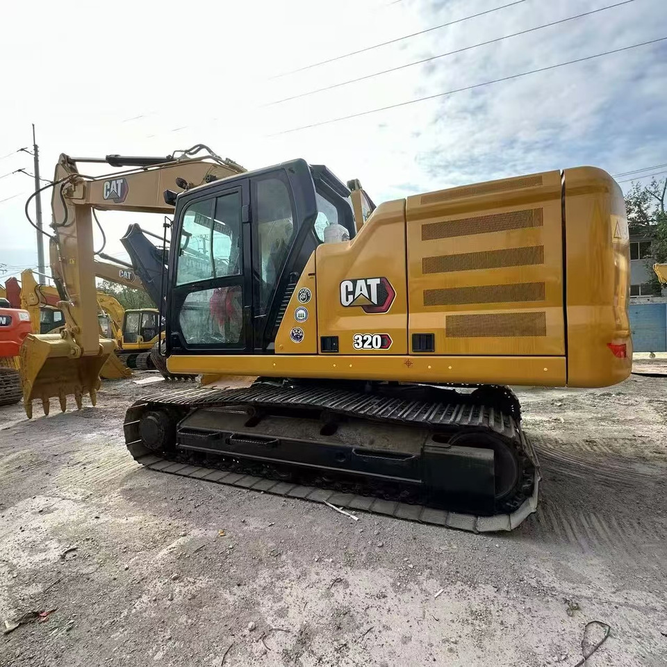 CATERPILLAR 330D2 - Pelle sur chenille: photos 3 CATERPILLAR 330D2 - Pelle sur chenille: photos 3