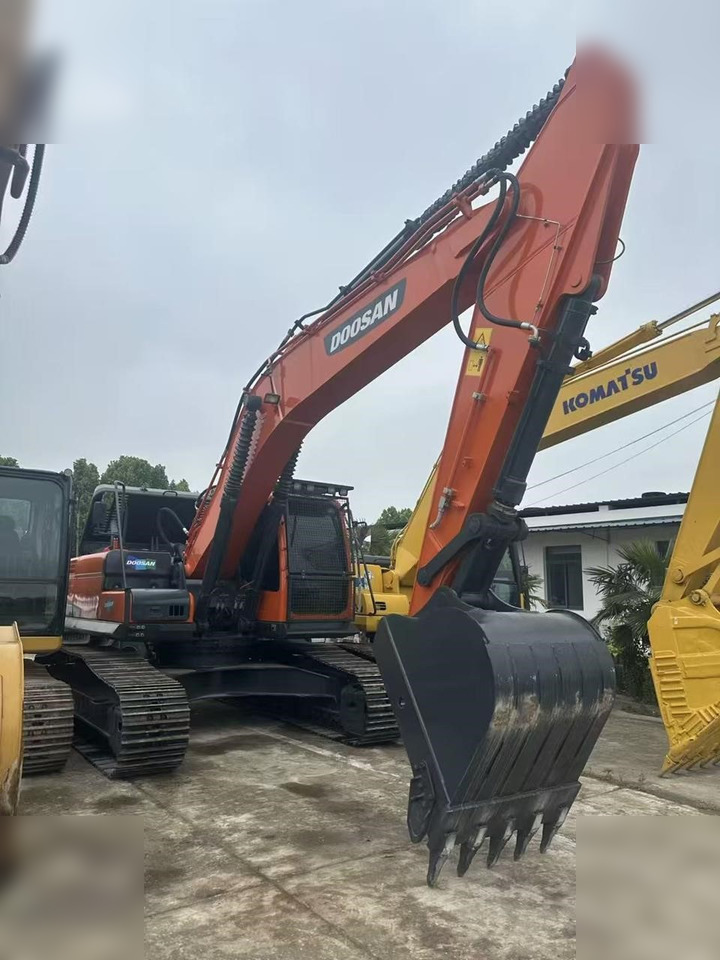 DOOSAN DX225 LC-9C - Pelle sur chenille: photos 1 DOOSAN DX225 LC-9C - Pelle sur chenille: photos 1